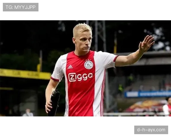 范德贝克因伤缺席西甲赛季,球队中场调整面临严峻挑战 范德贝克因伤缺席西甲赛季,球队中场调整面临严峻挑战