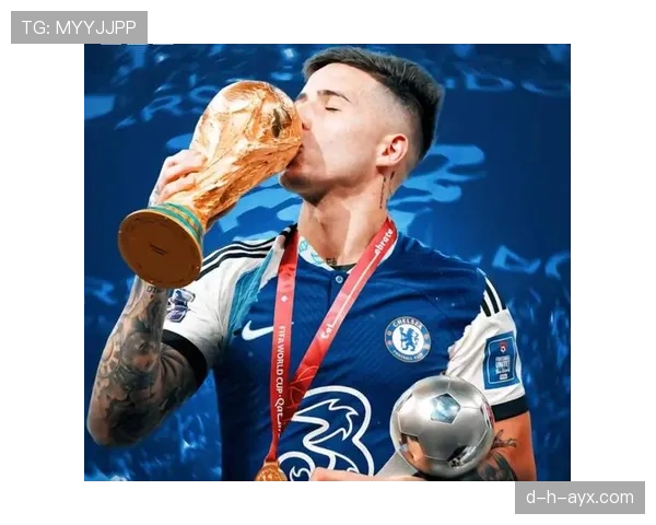 阿什拉夫创下最年轻纪录,状态回暖备受期待的足坛新星 阿什拉夫创下最年轻纪录,状态回暖备受期待的足坛新星