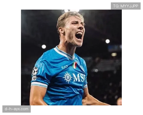 霍伊别尔本赛季中场表现稳健，防守贡献与组织能力持续提升