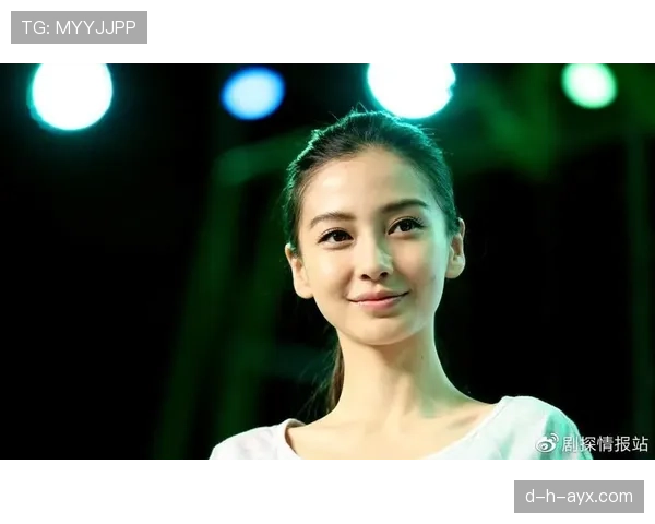 谢杏芳买菜被网友偶遇，手里提的东西比我一个月工资还贵？