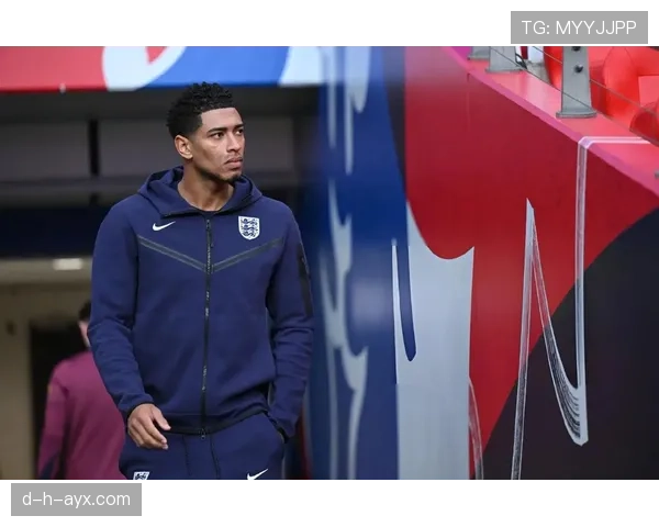 贝林厄姆这日常比电影还奢侈，普通人一周工资才买他的鞋垫吧？